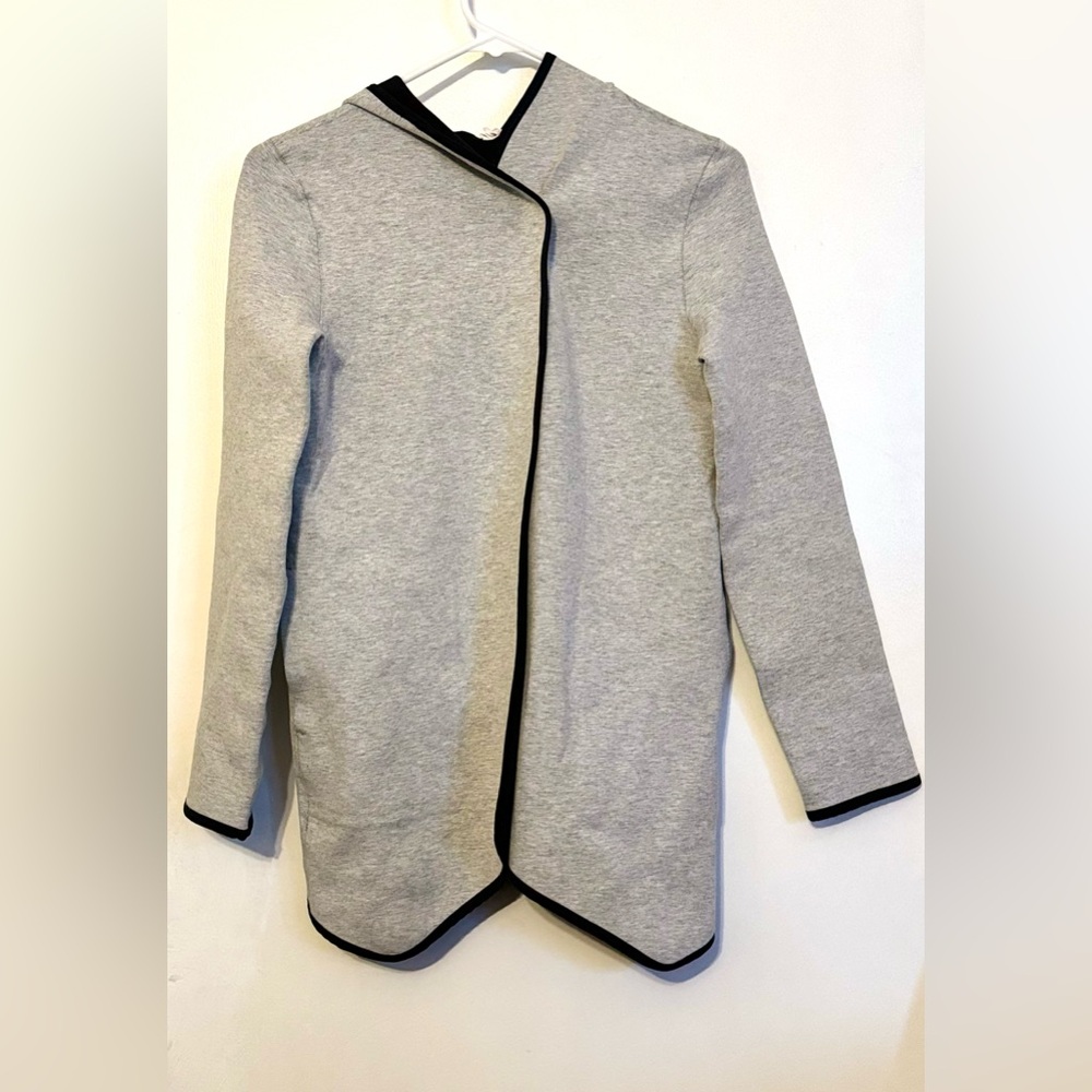 IVIVVA Reversible Kids by Lululemon Hooded Jacket